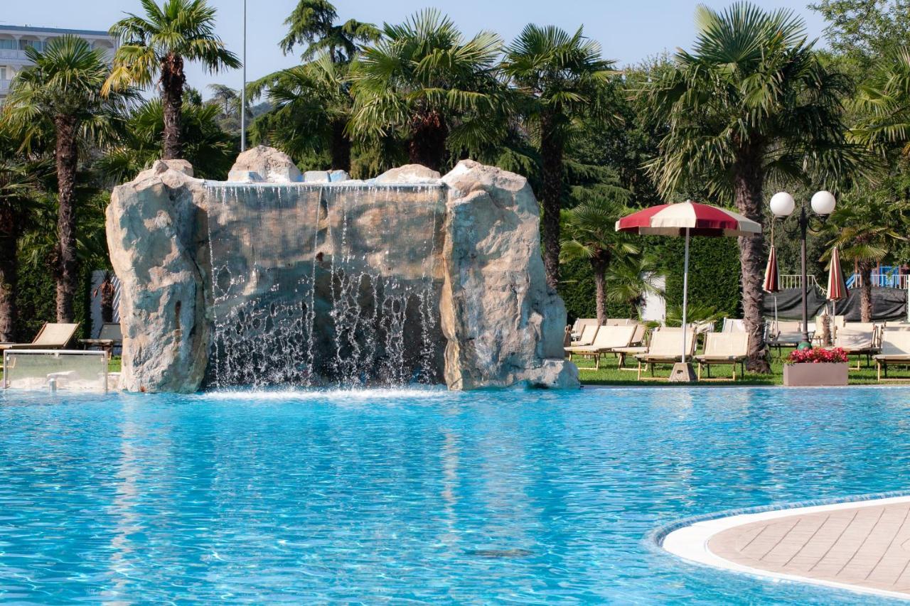 Hotel Terme All'Alba Abano Terme Exterior photo